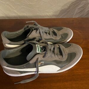 Puma Super Liga Men's size 12  Excellent condition!